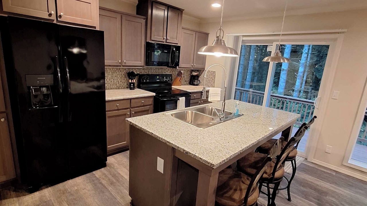 Photo of Kitchen in Clatskanie