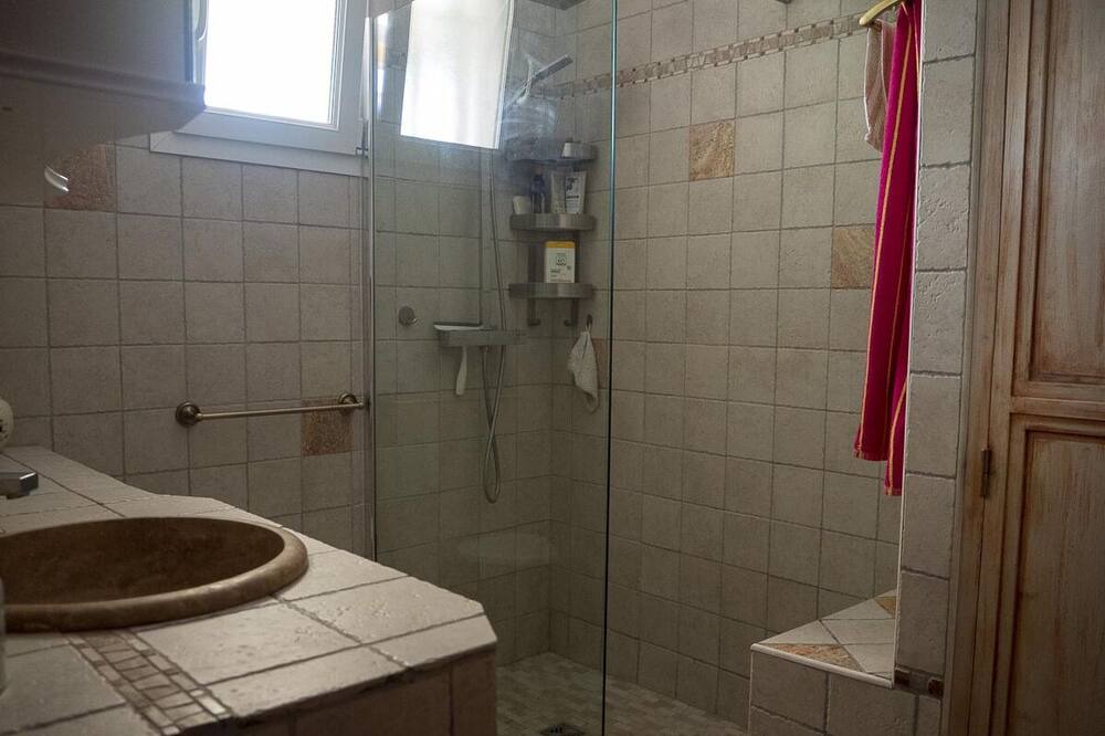 Photo of Bathroom in Sigonce