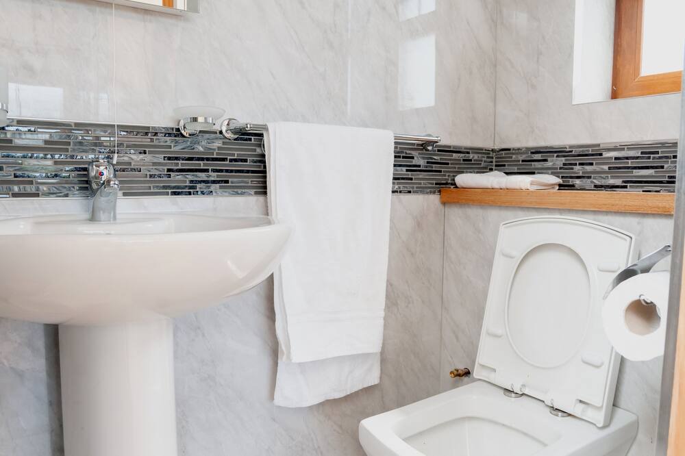 Photo of Bathroom in MacMerry