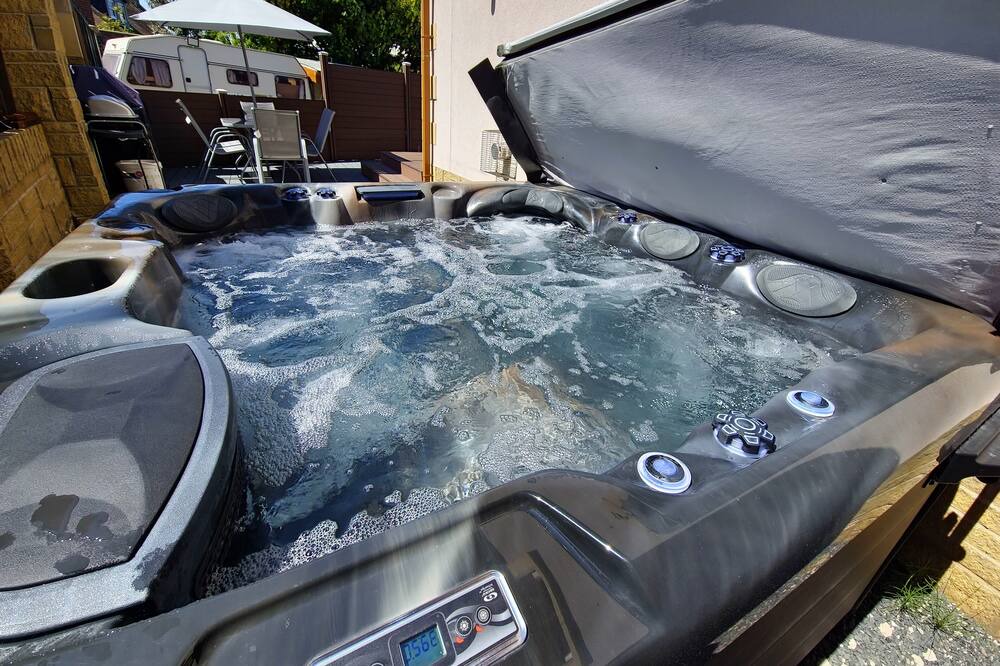 Photo of Others in MacMerry