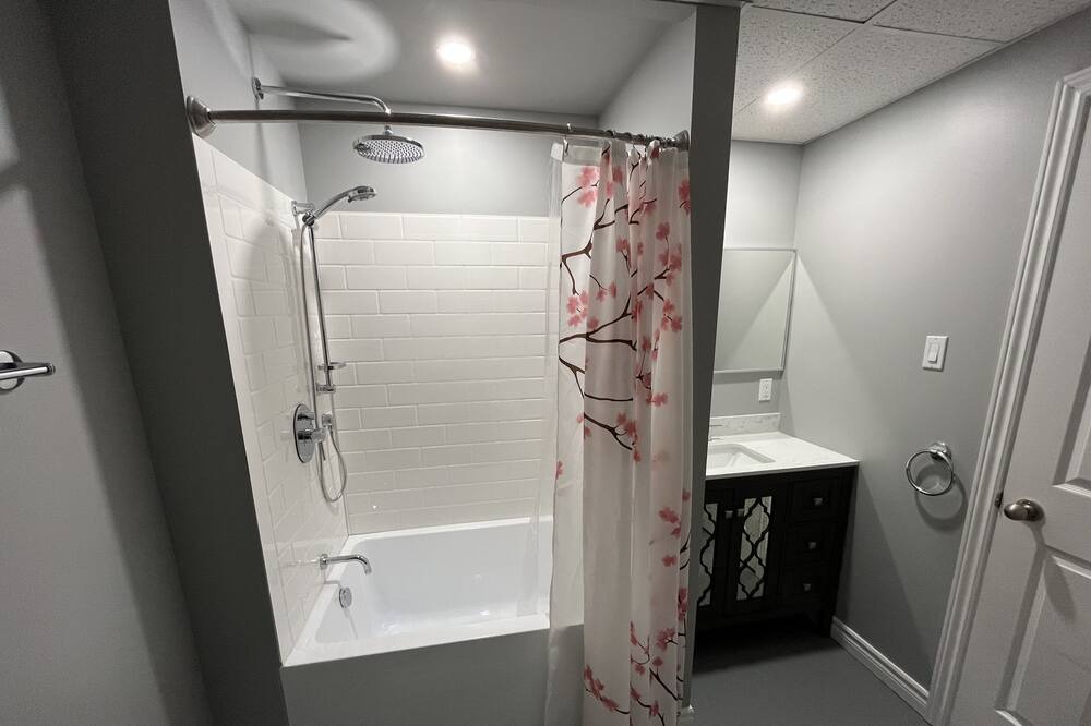Photo of Bathroom in North Glengarry