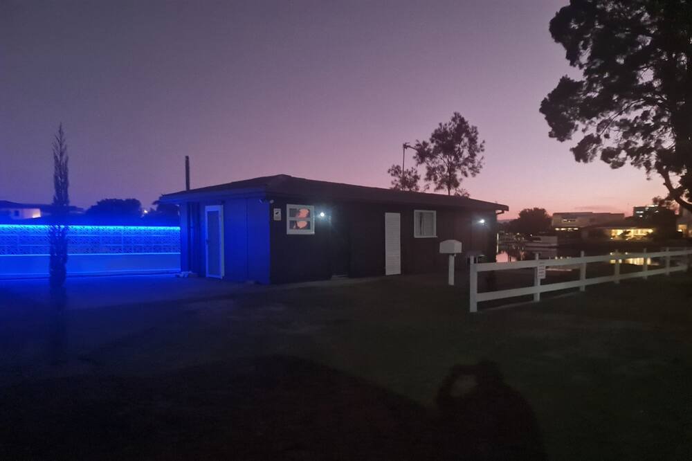 Photo of Outdoor in Biggera Waters