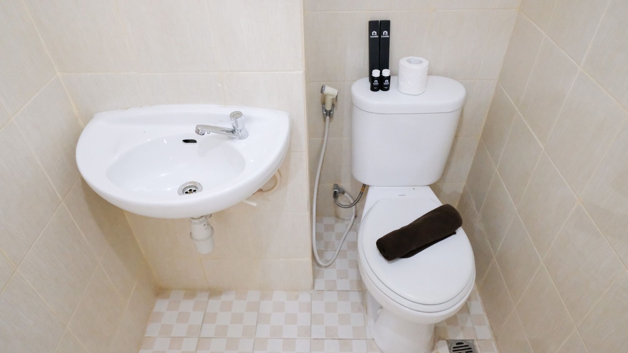 Photo of Bathroom in Suko Manunggal
