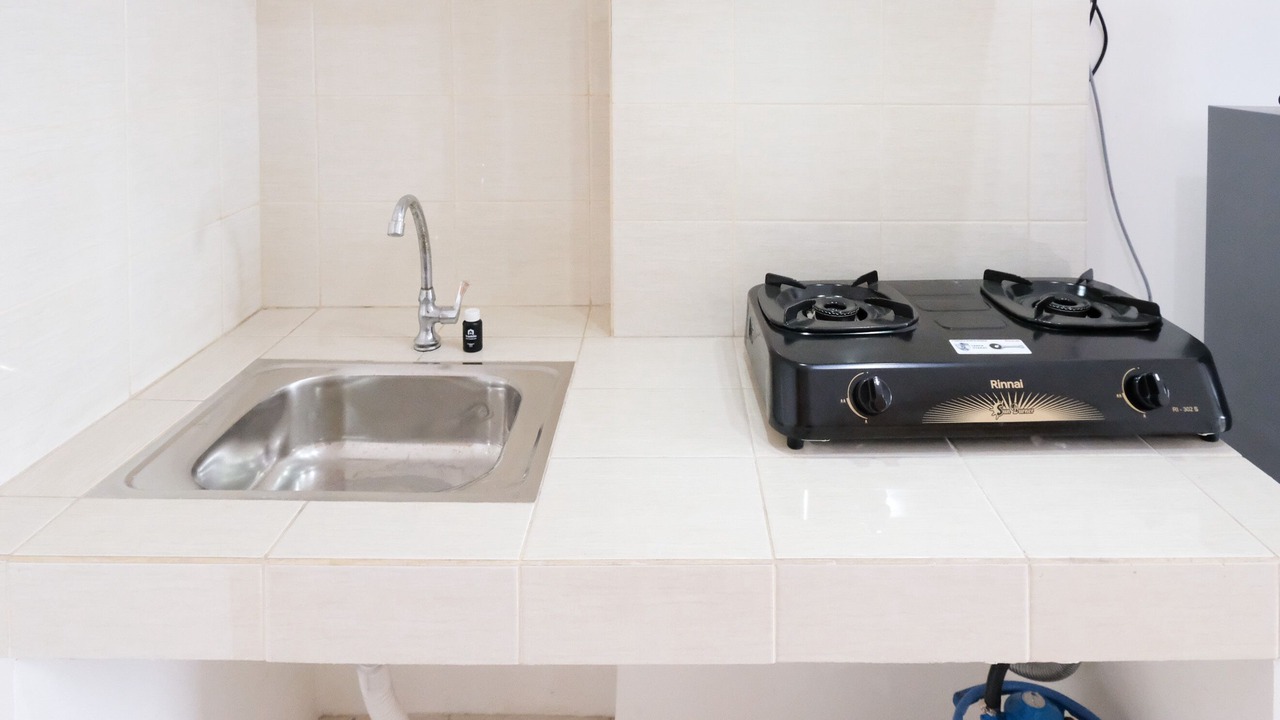 Photo of Kitchen in Suko Manunggal