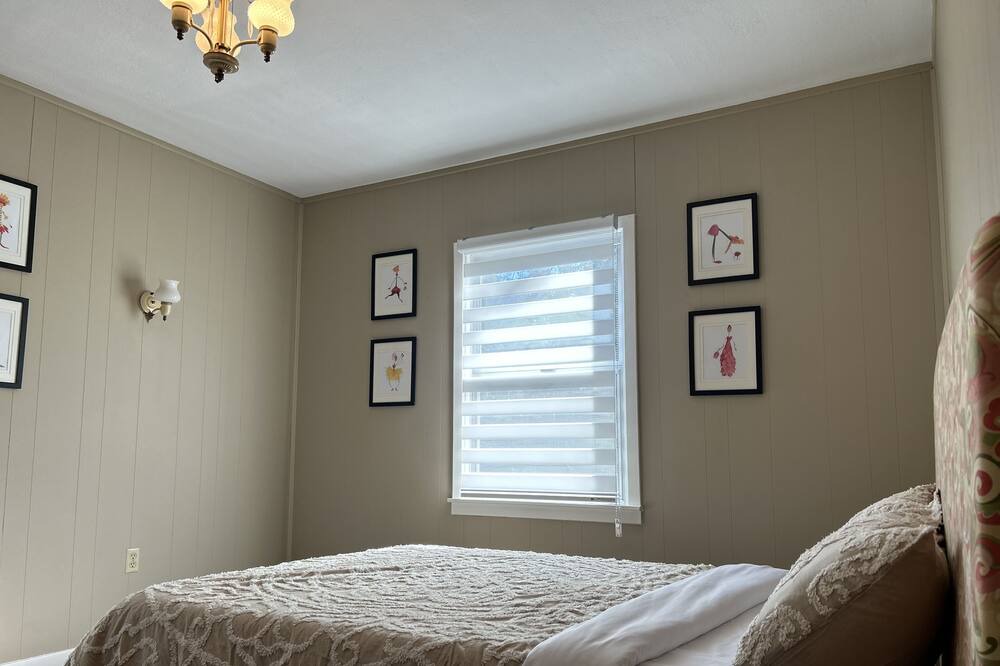 Photo of Bedroom in Central Davis