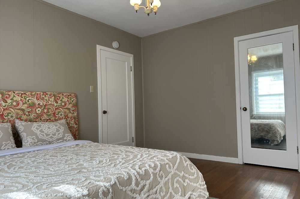 Photo of Bedroom in Central Davis