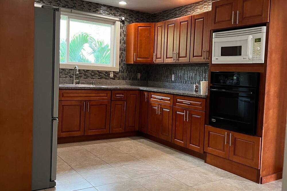 Photo of Kitchen in Waianae