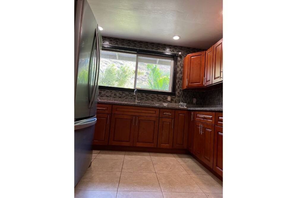 Photo of Kitchen in Waianae