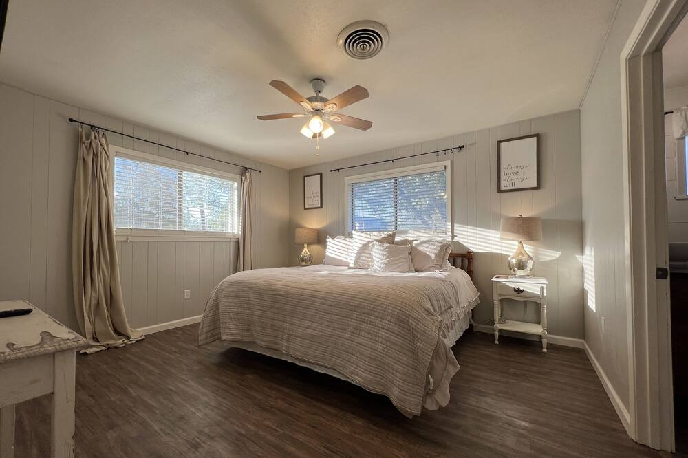 Photo of Bedroom in Crawford