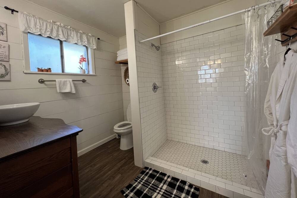 Photo of Bathroom in Crawford