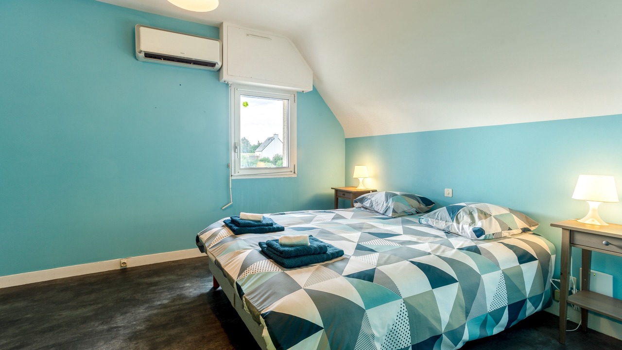 Photo of Bedroom in Saint-Juvat