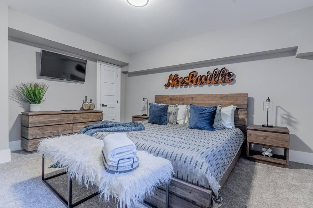Photo of Bedroom in Oro-Medonte