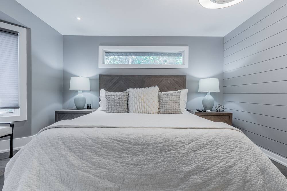 Photo of Bedroom in Oro-Medonte