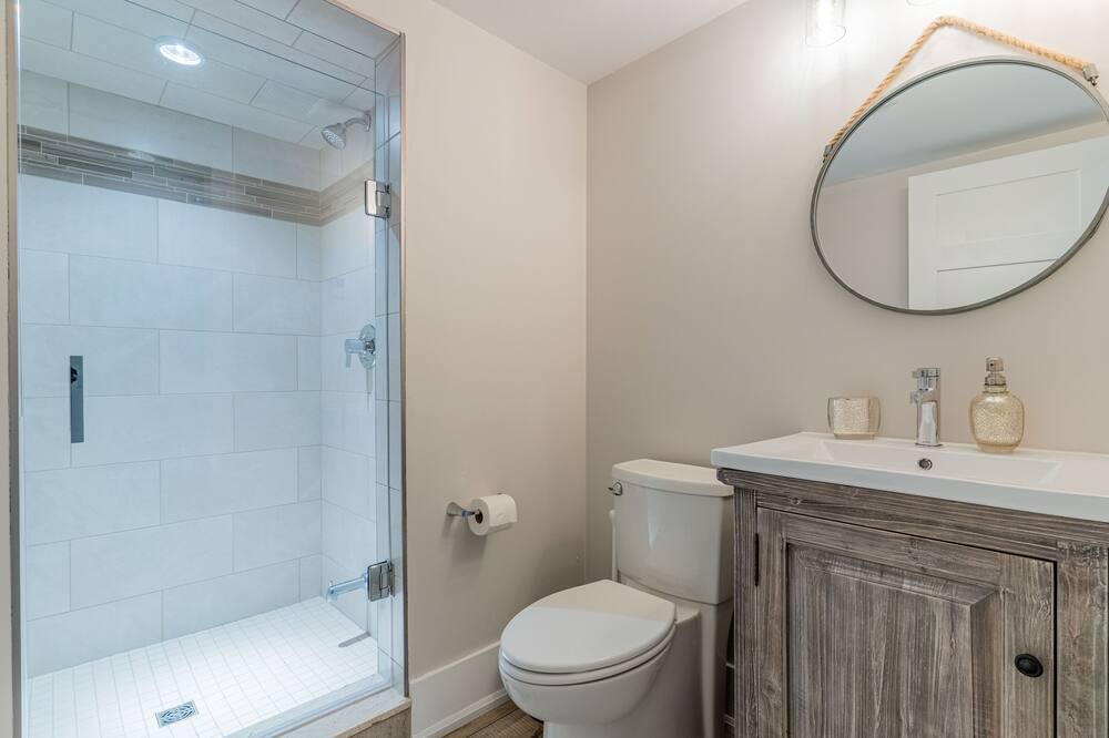 Photo of Bathroom in Oro-Medonte