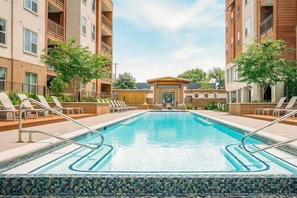 Photo of Outdoor in West Congress