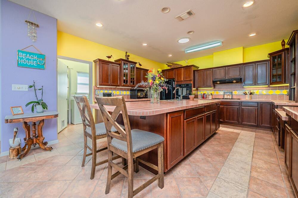 Photo of Kitchen in Harbor Oaks