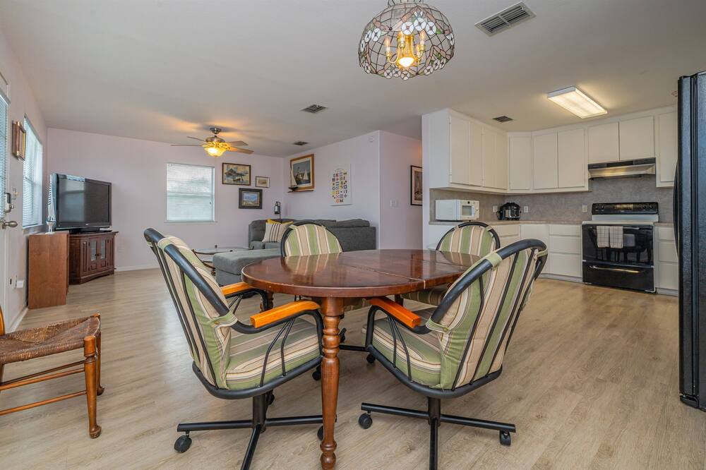 Photo of Others in Harbor Oaks