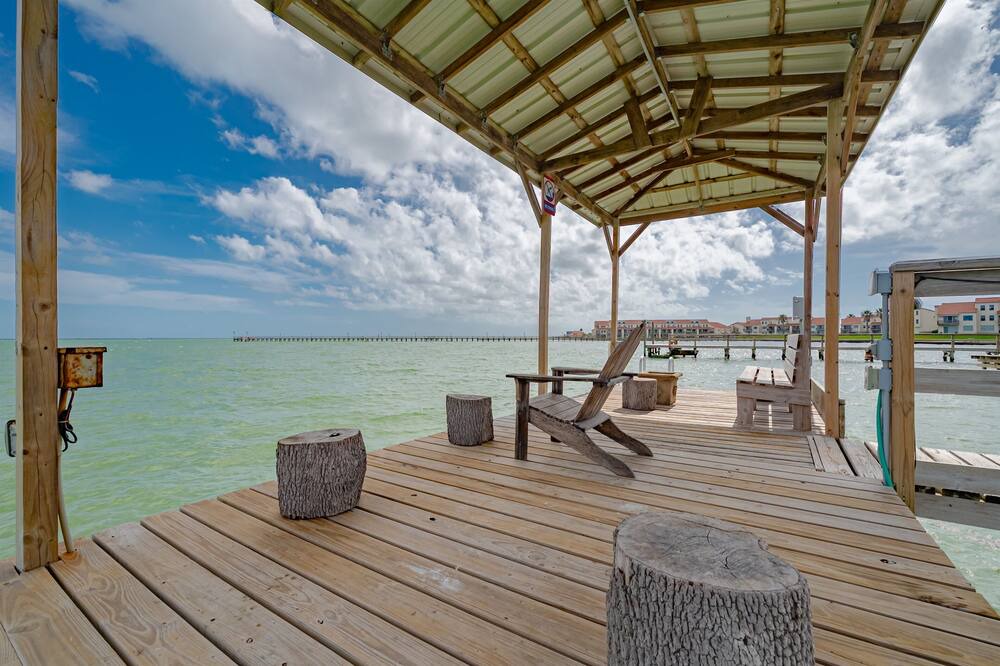 Photo of Others in Harbor Oaks