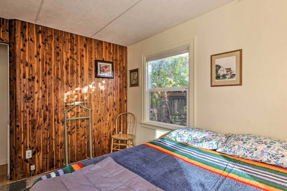 Photo of Bedroom in College Hill