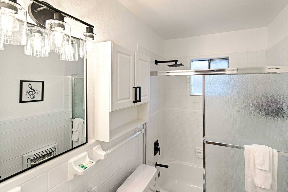 Photo of Bathroom in Bryan Place