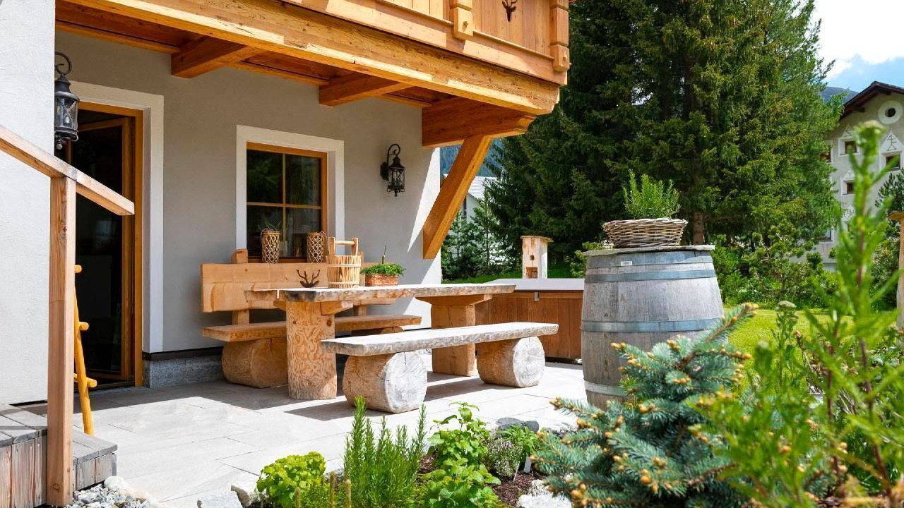 Photo of Outdoor in Bever