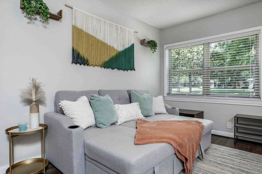 Photo of Bedroom in Montgomery