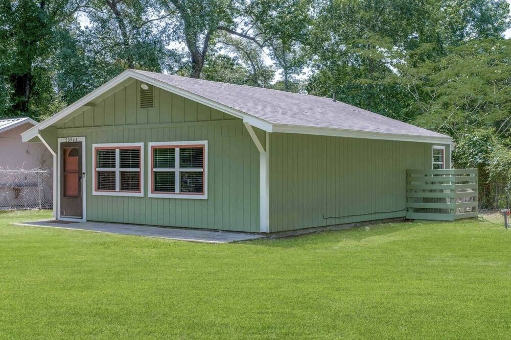 Photo of Outdoor in Montgomery