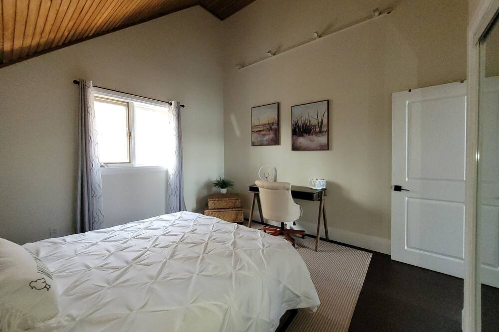 Photo of Bedroom in Nosbonsing