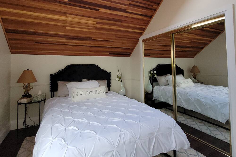 Photo of Bedroom in Nosbonsing