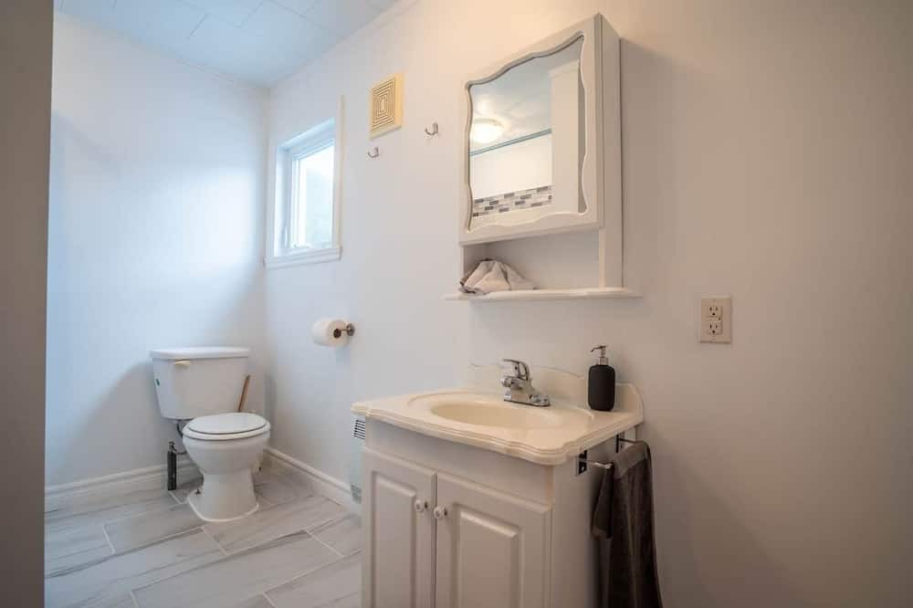Photo of Bathroom in D'Autray Regional County Municipality