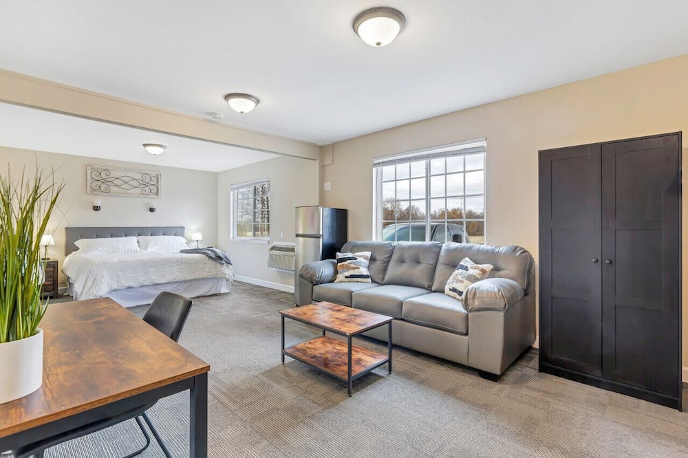 Photo of Others in New Florence