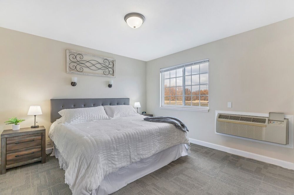 Photo of Others in New Florence