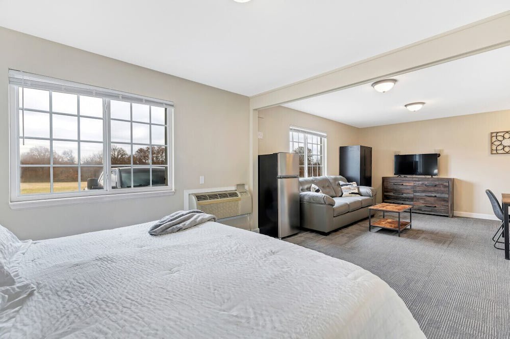 Photo of Others in New Florence