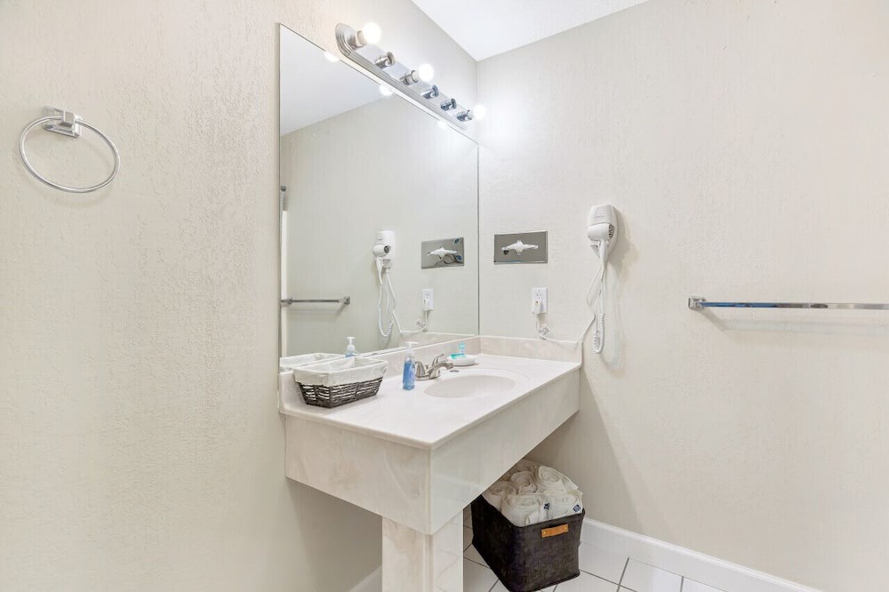 Photo of Others in New Florence