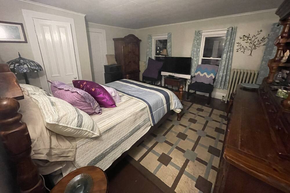 Photo of Bedroom in South Willington