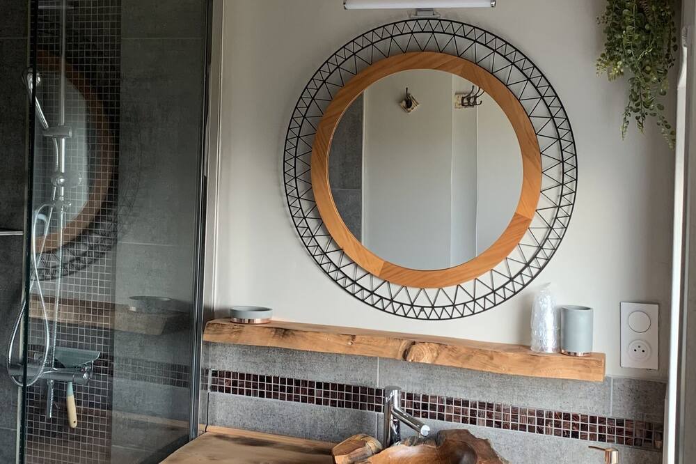 Photo of Bathroom in Uchizy