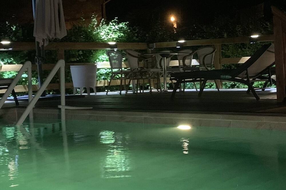 Photo of Outdoor in Uchizy
