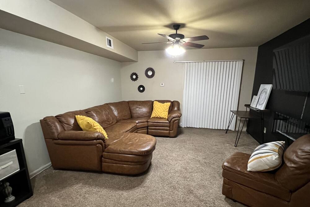 Photo of Livingroom in Sherwood