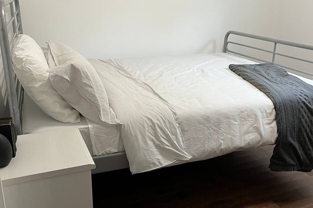Photo of Bedroom in Knowlton