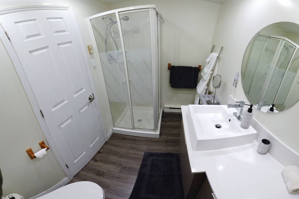 Photo of Bathroom in Ste Anne de Beaupre