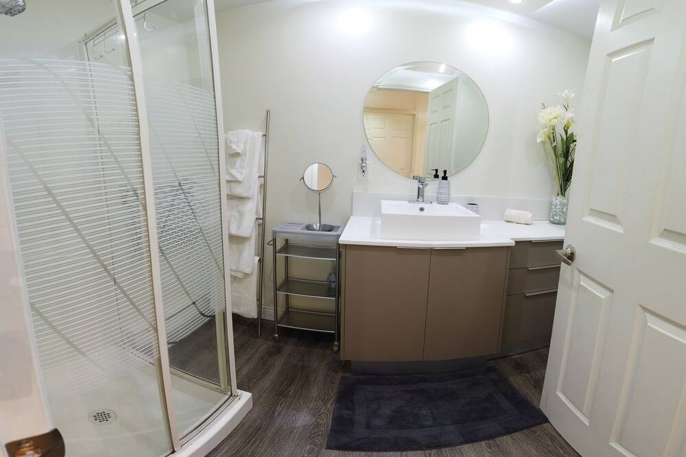 Photo of Bathroom in Ste Anne de Beaupre