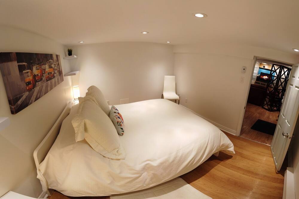 Photo of Bedroom in Ste Anne de Beaupre