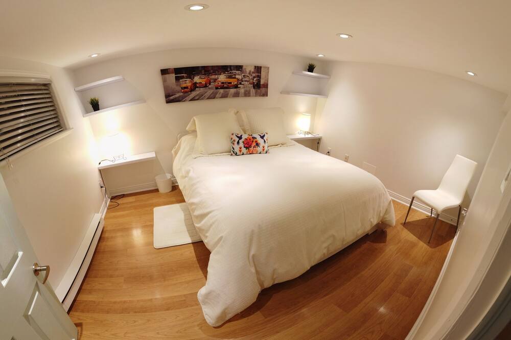 Photo of Bedroom in Ste Anne de Beaupre