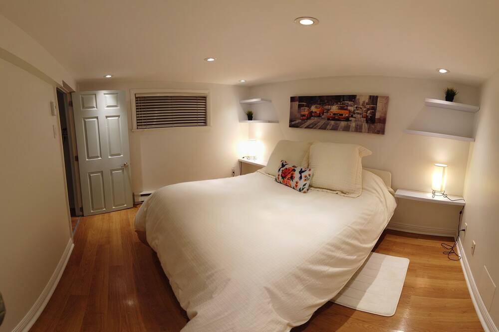 Photo of Bedroom in Ste Anne de Beaupre