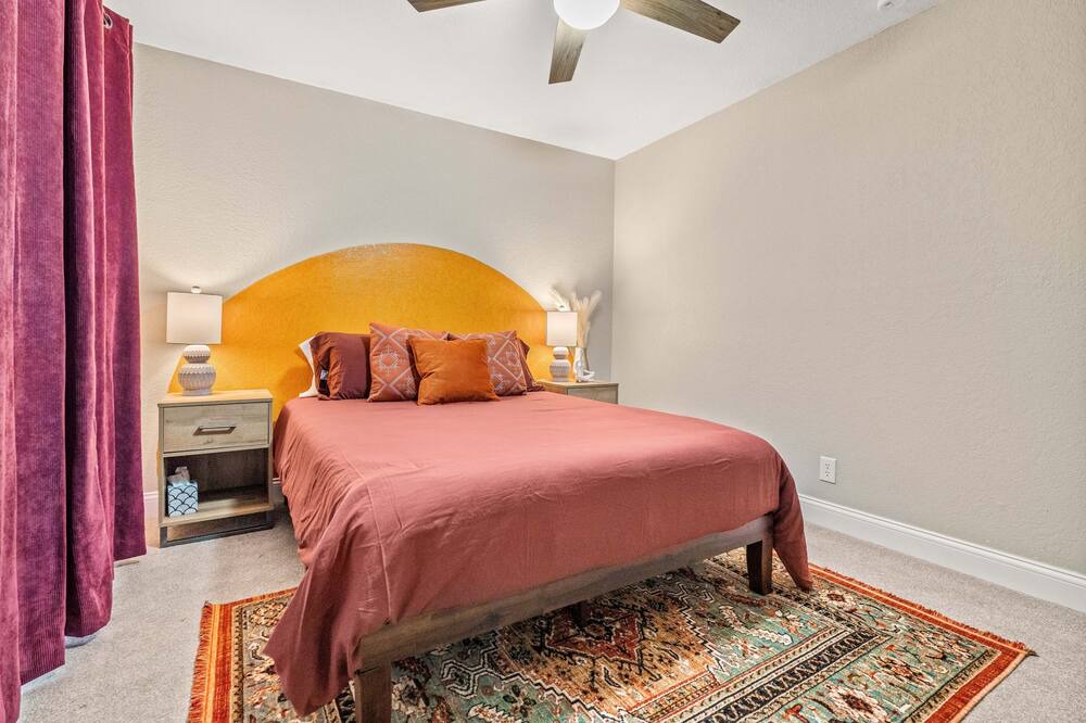 Photo of Bedroom in North San Antonio - SAT