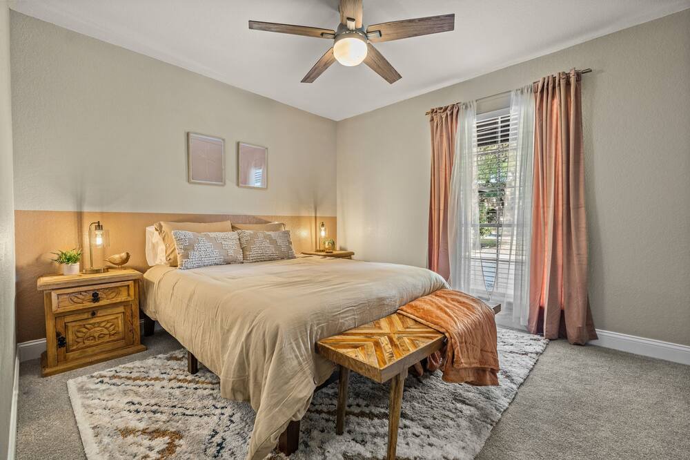 Photo of Bedroom in North San Antonio - SAT