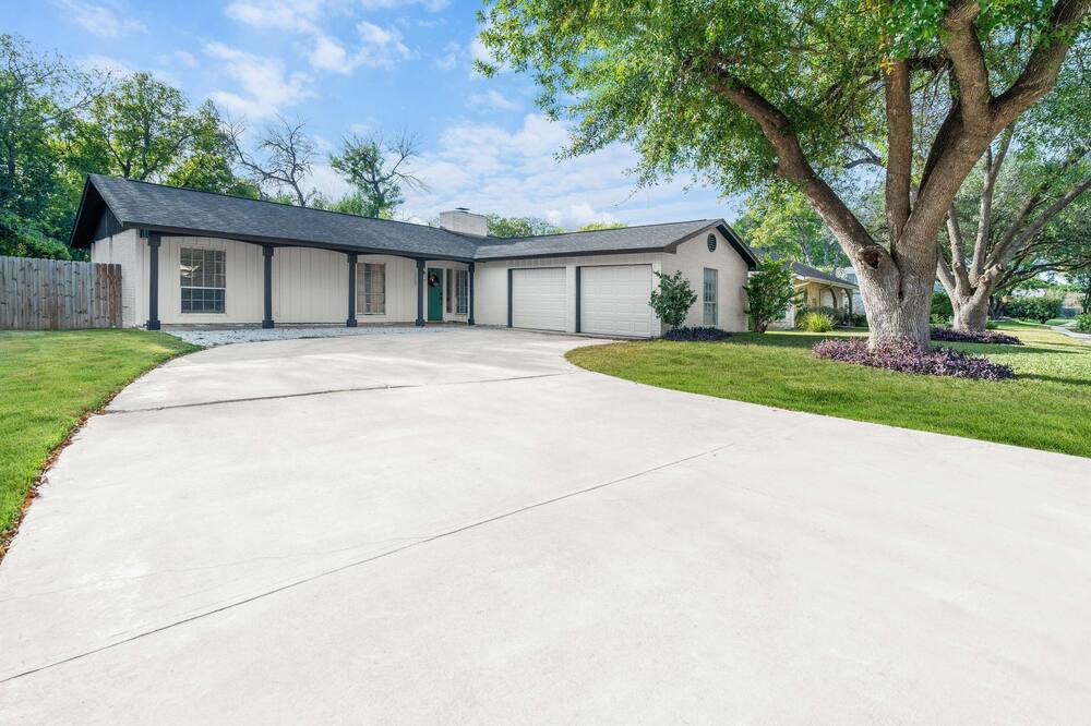 Photo of Others in North San Antonio - SAT