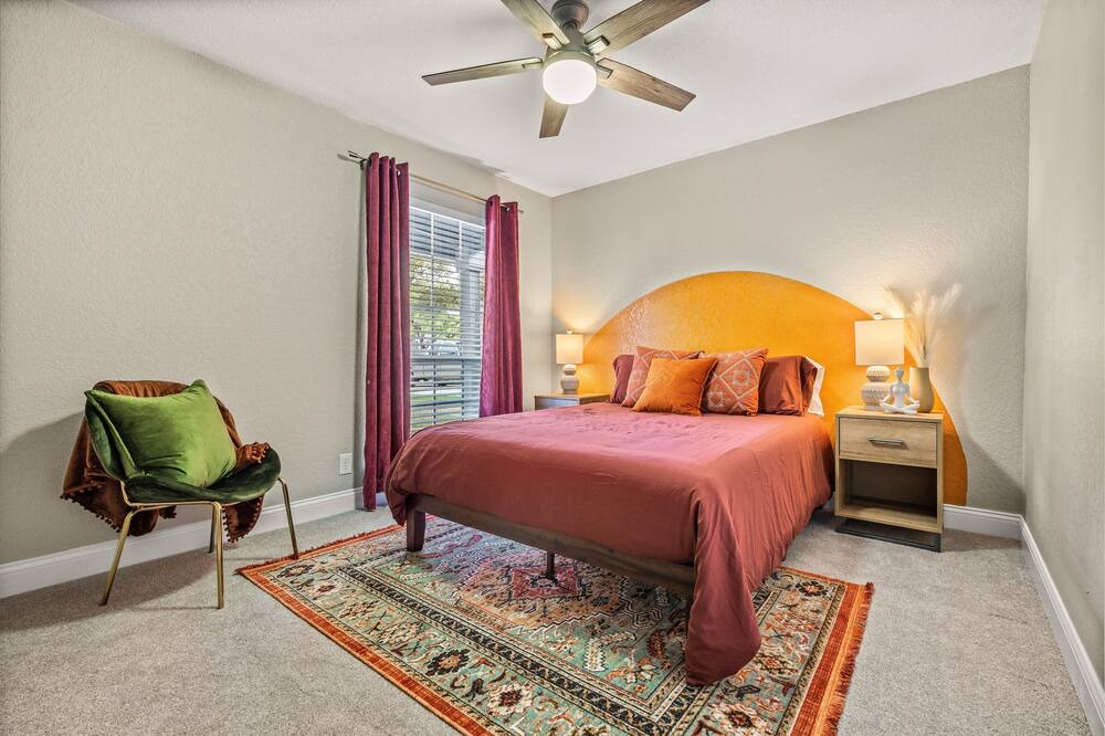 Photo of Bedroom in North San Antonio - SAT