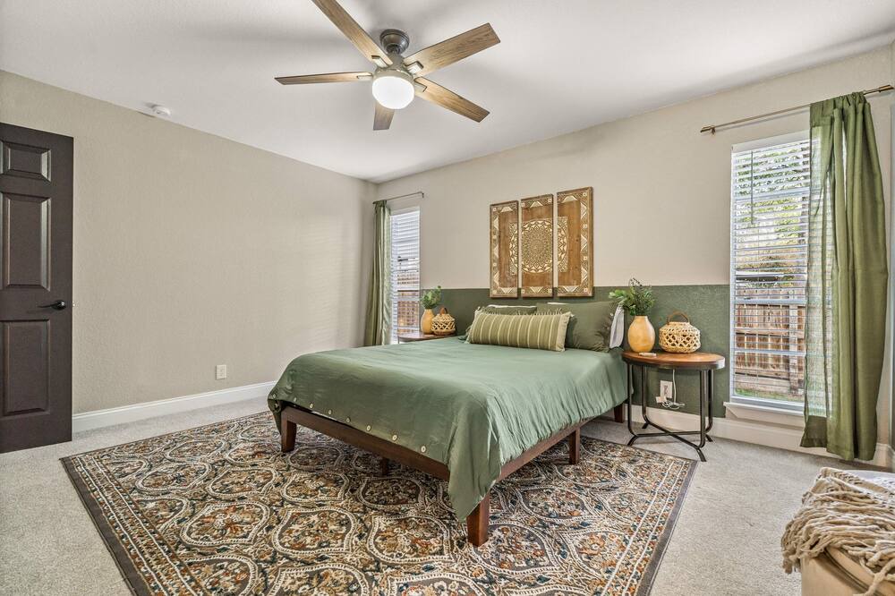 Photo of Bedroom in North San Antonio - SAT