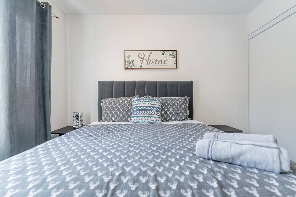 Photo of Bedroom in Wasaga Beach